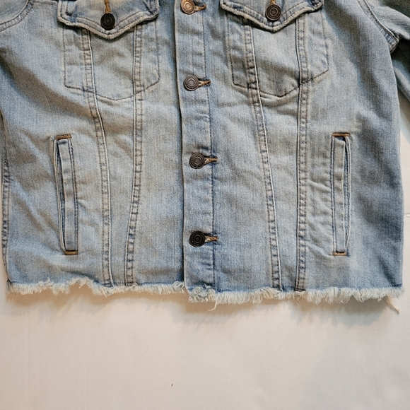 Lucky Brand Women's Tomboy Trucker Raw Hem Cropped Light Blue Denim Jean Jacket - Picture 7 of 8